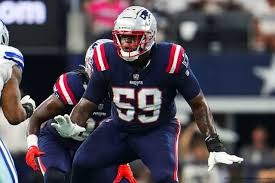 49ers signing Patriots LT Vederian Lowe to a 2-year, $12 million deal
